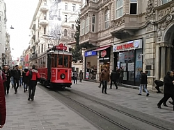 CUSHMAN 'DNYA GENEL ANA CADDELER 2025' RAPORUNU YAYINLADI